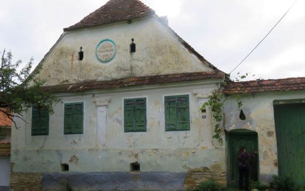 Közel 150 esztendős házat restaurálnak Szászfehéregyházán